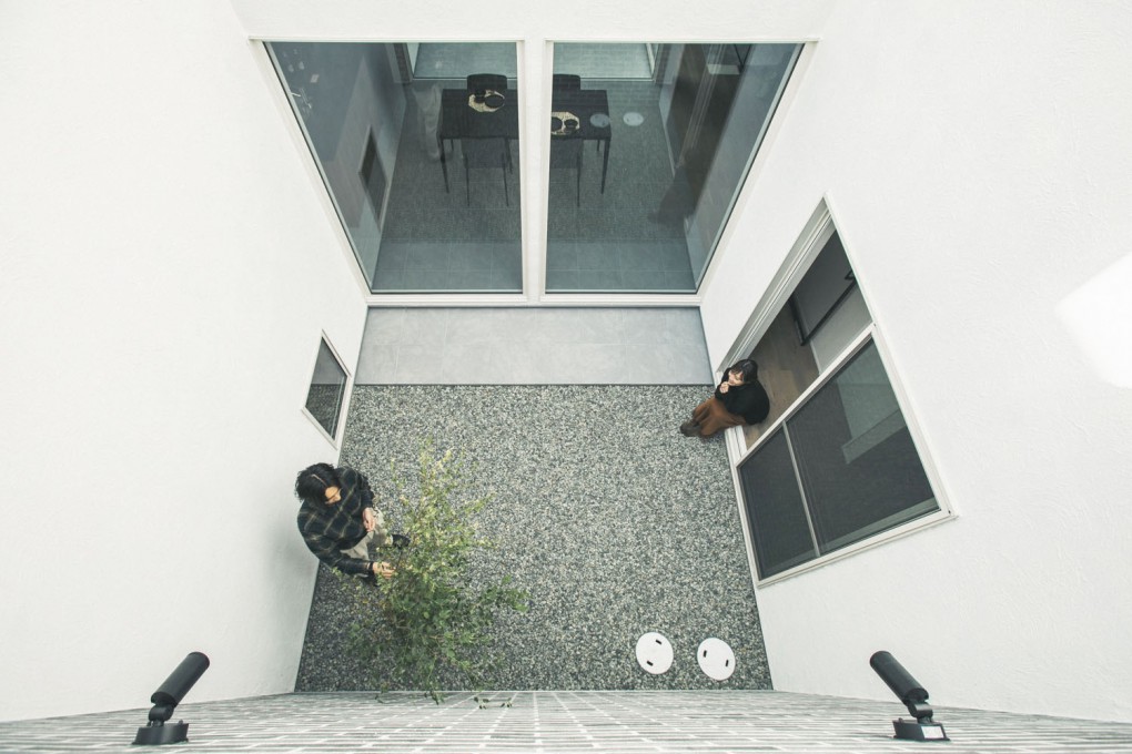 そっと自然とつながる中庭