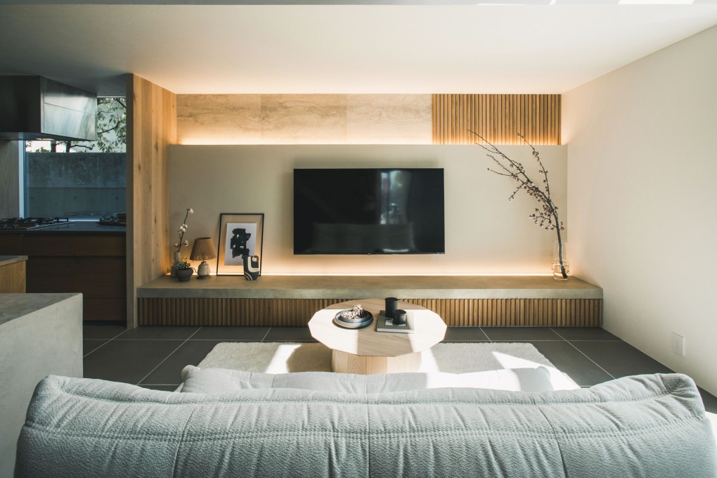 素材美と光が織りなす、上質なLDK空間